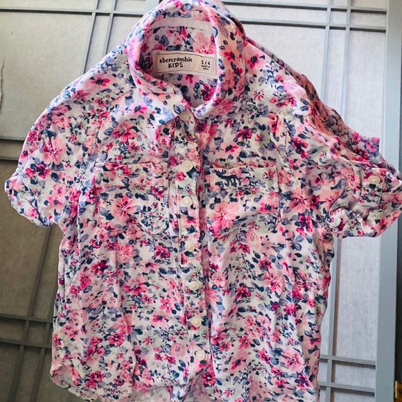 Floral button down - Picture 2 of 4